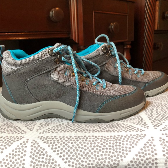 Vionic Shoes - Vionic Cypress Hiking/Walking Trail Book